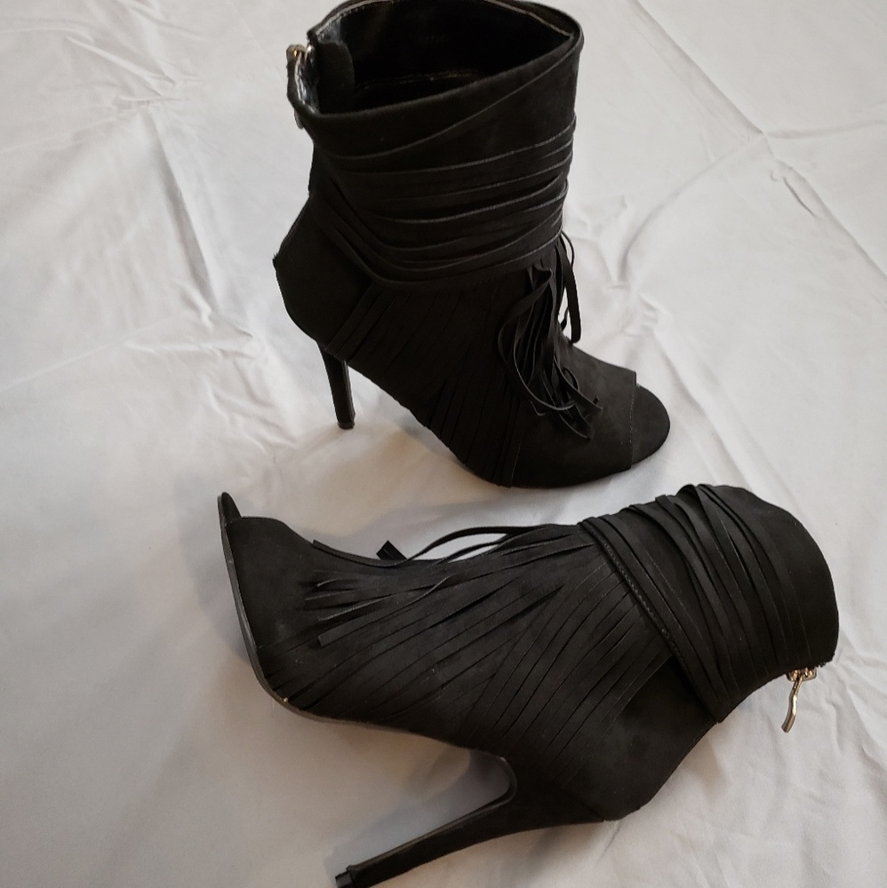Fringe peep toe booties